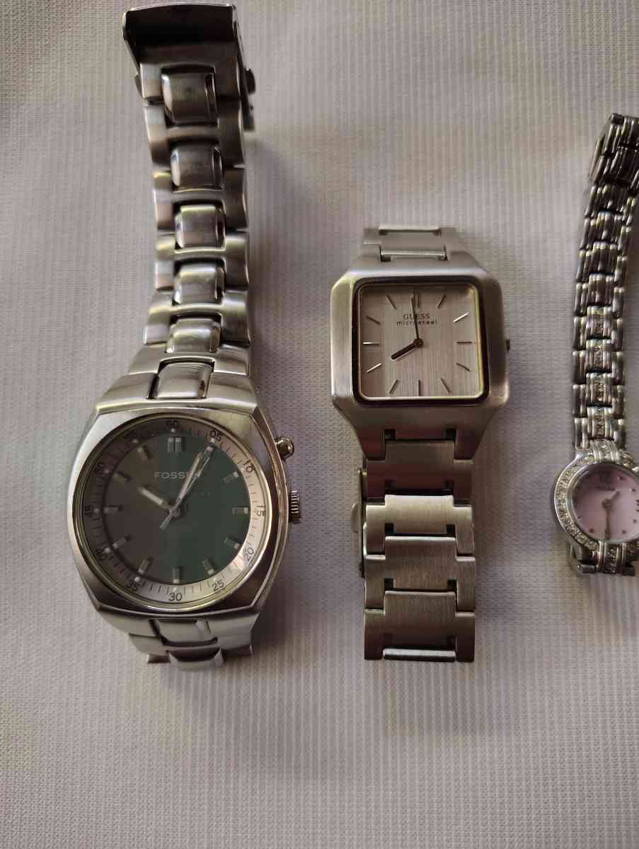 4 watches - Toledo, Ohio - FleaMarketBay