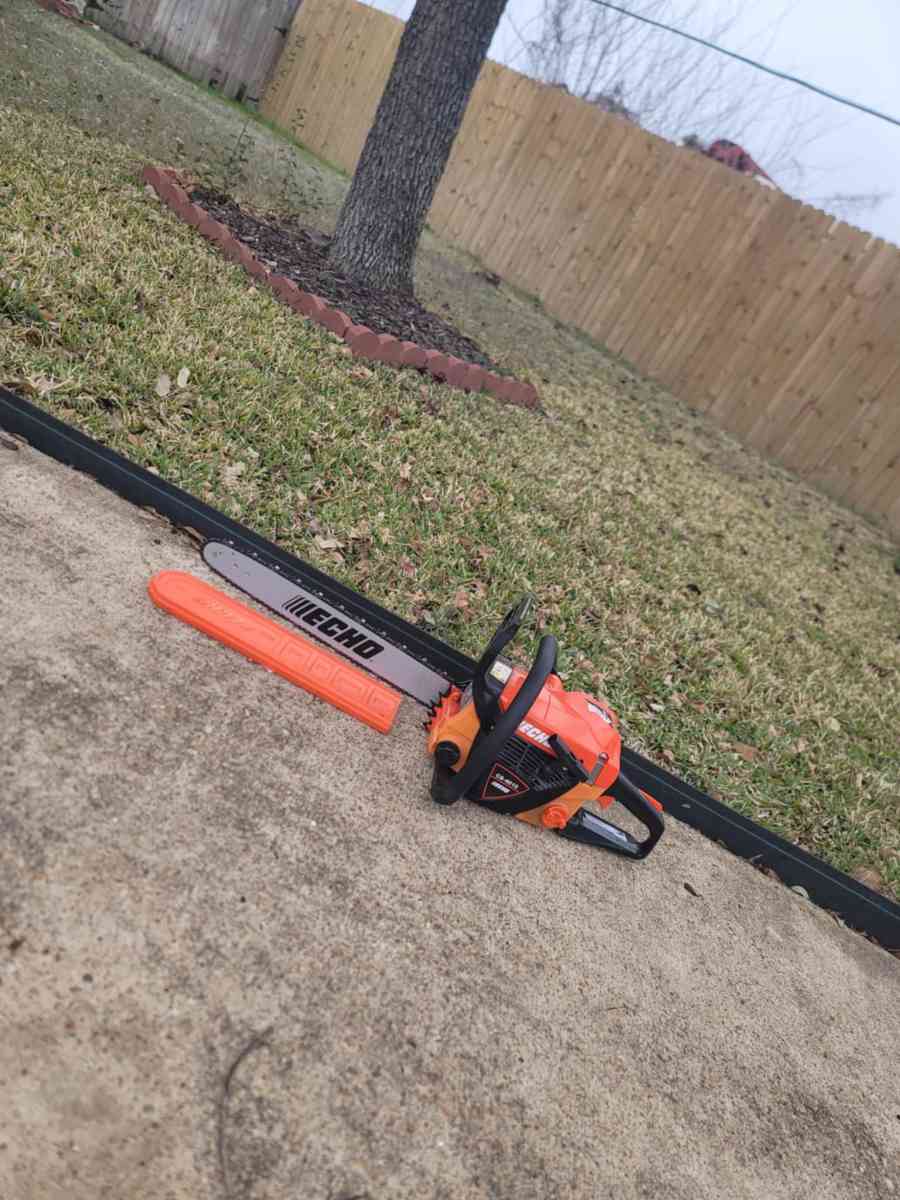 New Chainsaw Works Very Well CS3510 16 inch bar 180 Firm Pri - Houston, Texas - FleaMarketBay