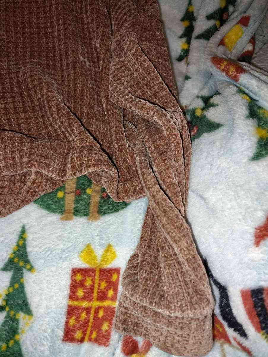 hoodie - Brighton, Colorado - FleaMarketBay