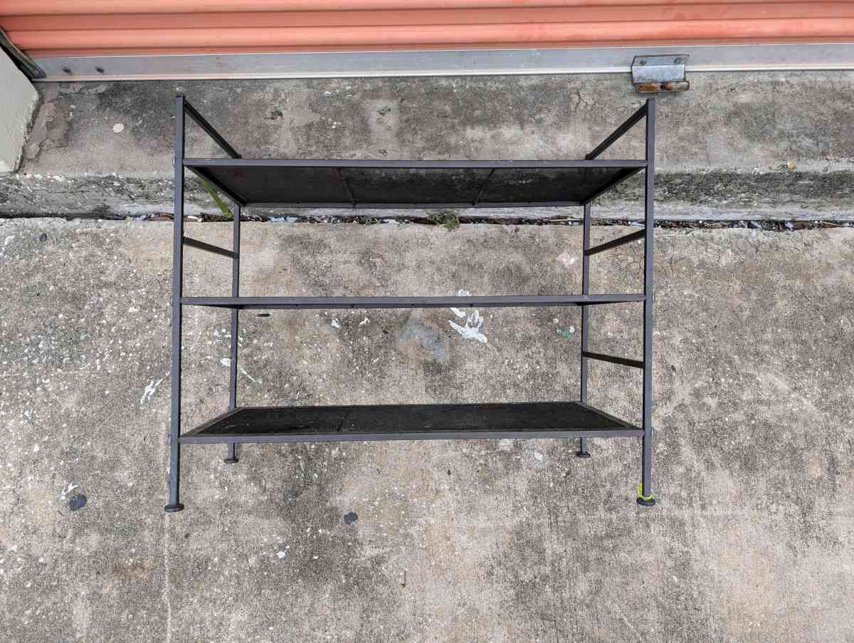 shoe rack - Tampa, Florida - FleaMarketBay