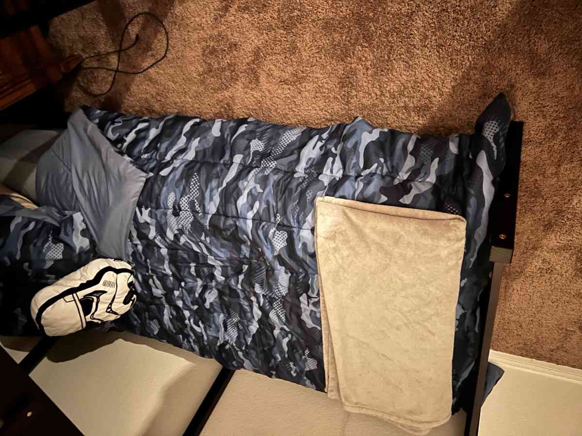 bunk beds mattress and bedding - Las Vegas, Nevada - FleaMarketBay