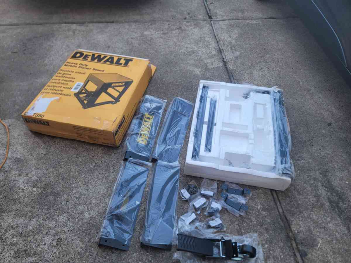 Mobile support for DEWALT mechanical brush NEW complete noth - Houston, Texas - FleaMarketBay