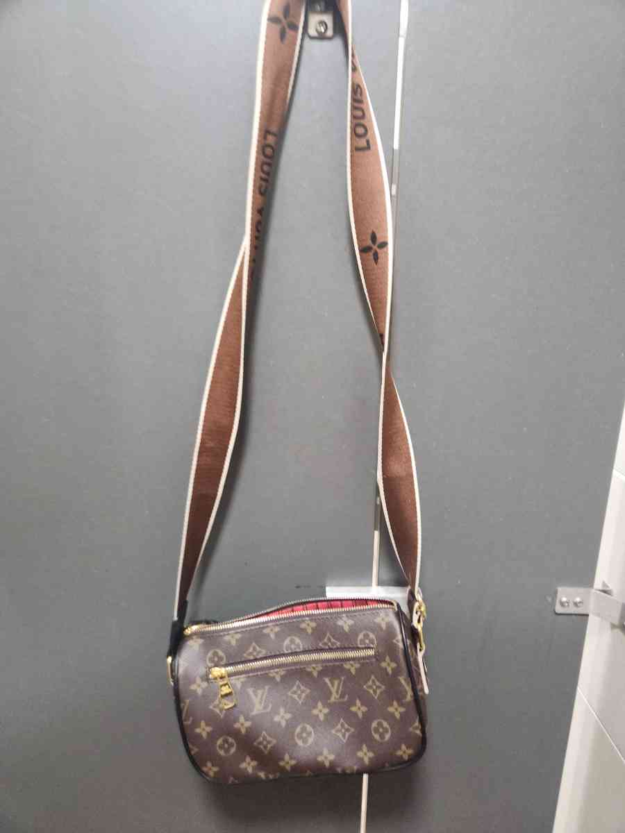 womens Crossbody purse - Houston, Texas