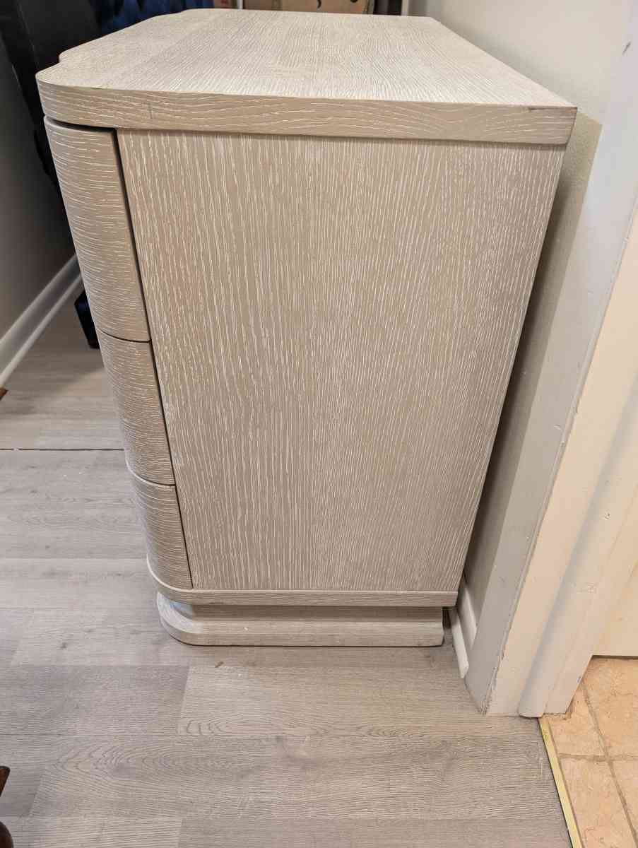 Hooker Furniture 3Drawer Nightstand - Richfield, Ohio - FleaMarketBay