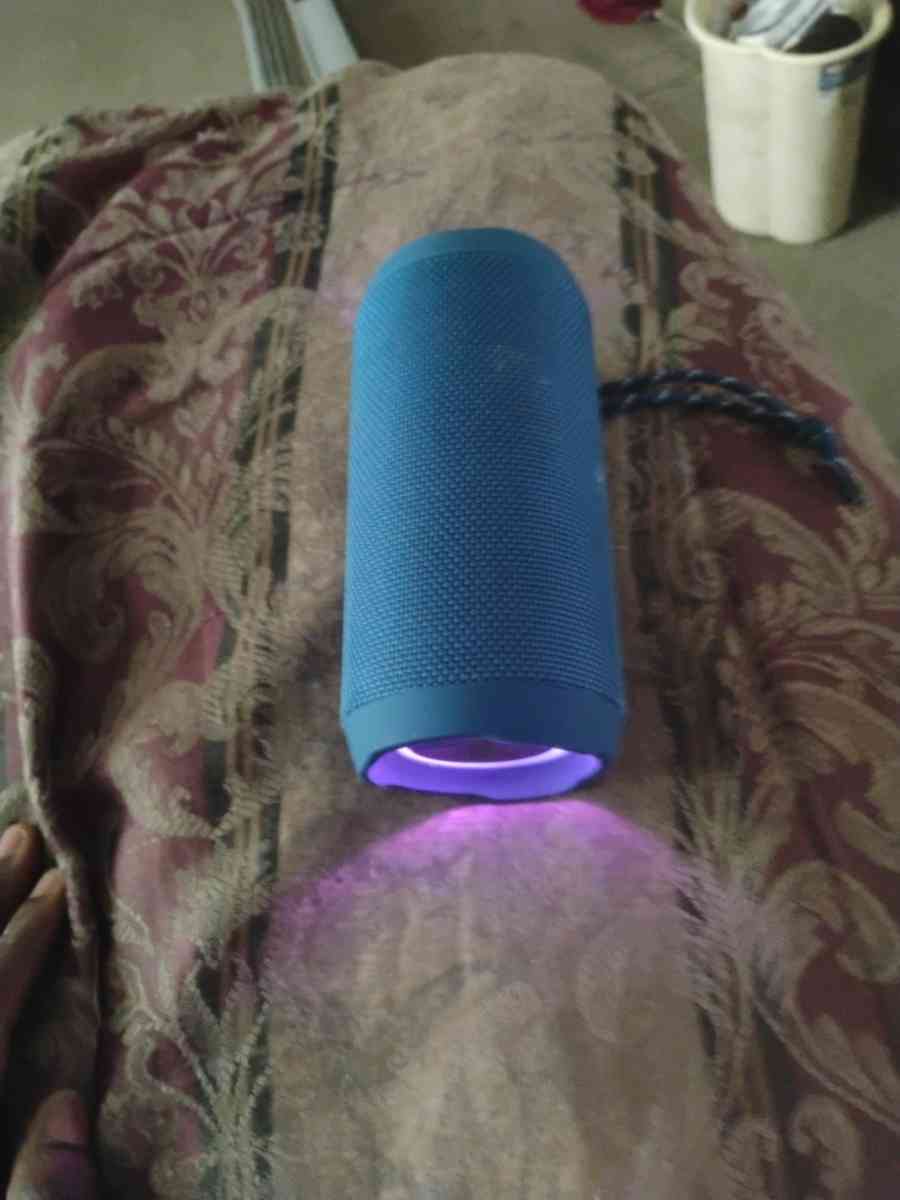 EDUPLINK M6PRO WATERPROOF SPEAKER - Gaston, South Carolina - FleaMarketBay