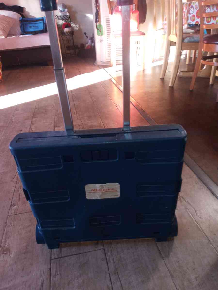 caja de plastico para cargar cosas - Bell, California - FleaMarketBay