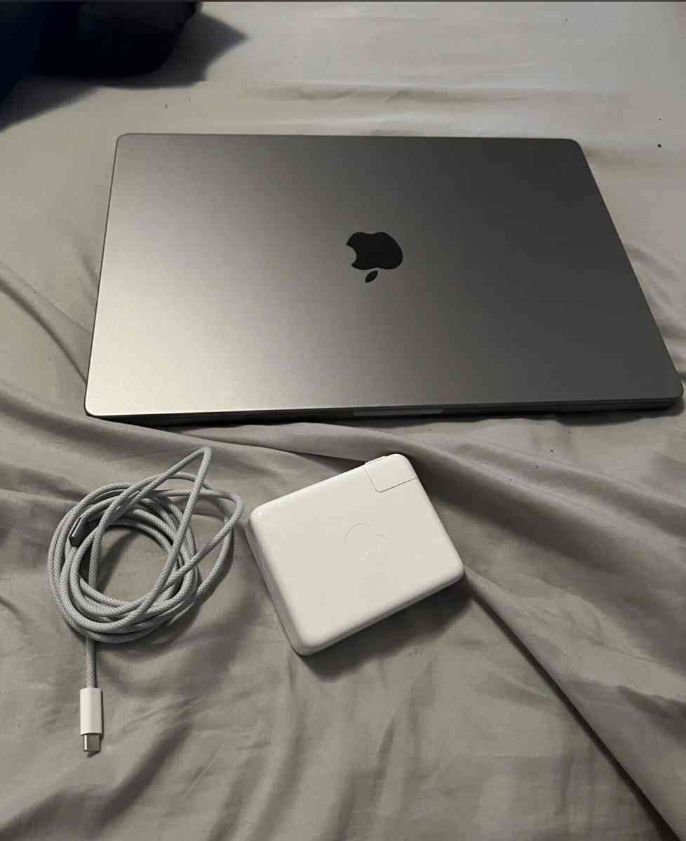 M2 Max Apple MacBook Pro 16inch 2023 Space Grey - Atlanta, Georgia - FleaMarketBay