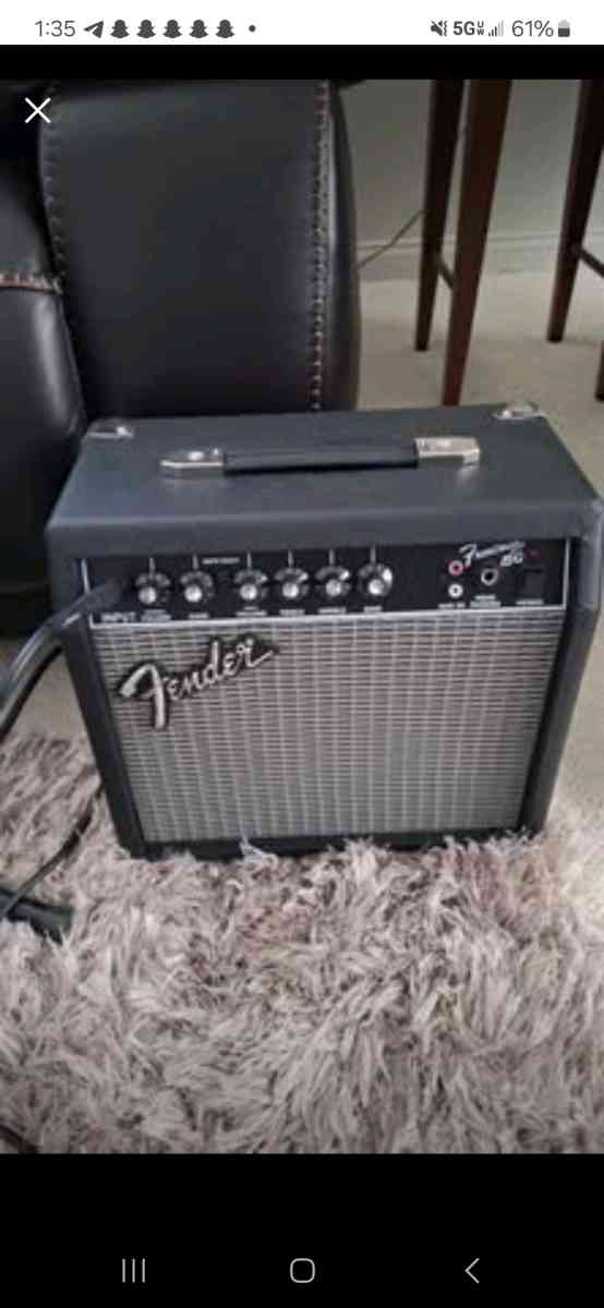 Black Electric guitar fender squier stratocaster - Hubbard, Ohio - FleaMarketBay