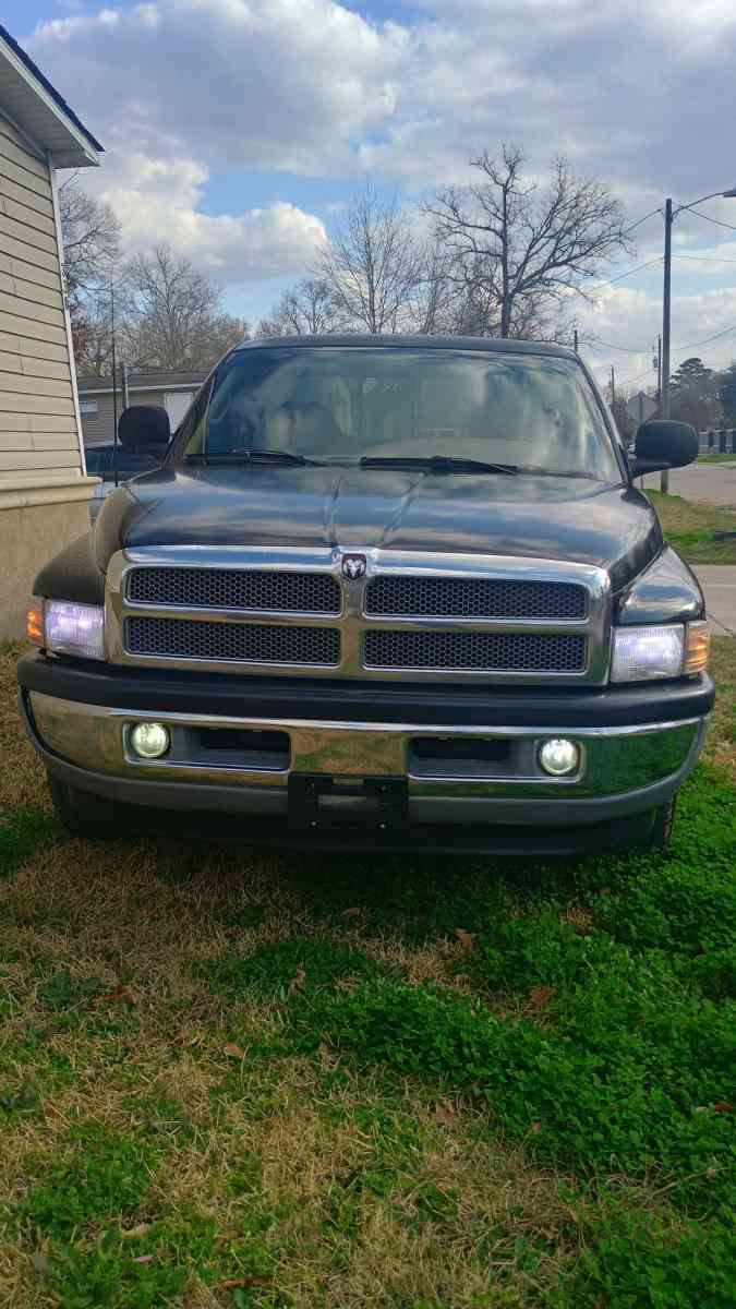 Dodge ram - Conroe, Texas - FleaMarketBay
