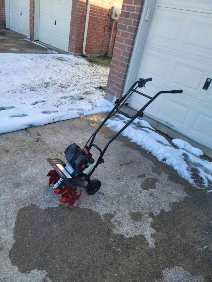 Legend  Cultivador 46cc Nuevo Excelente Condiciones Trabajan - Houston, Texas - FleaMarketBay