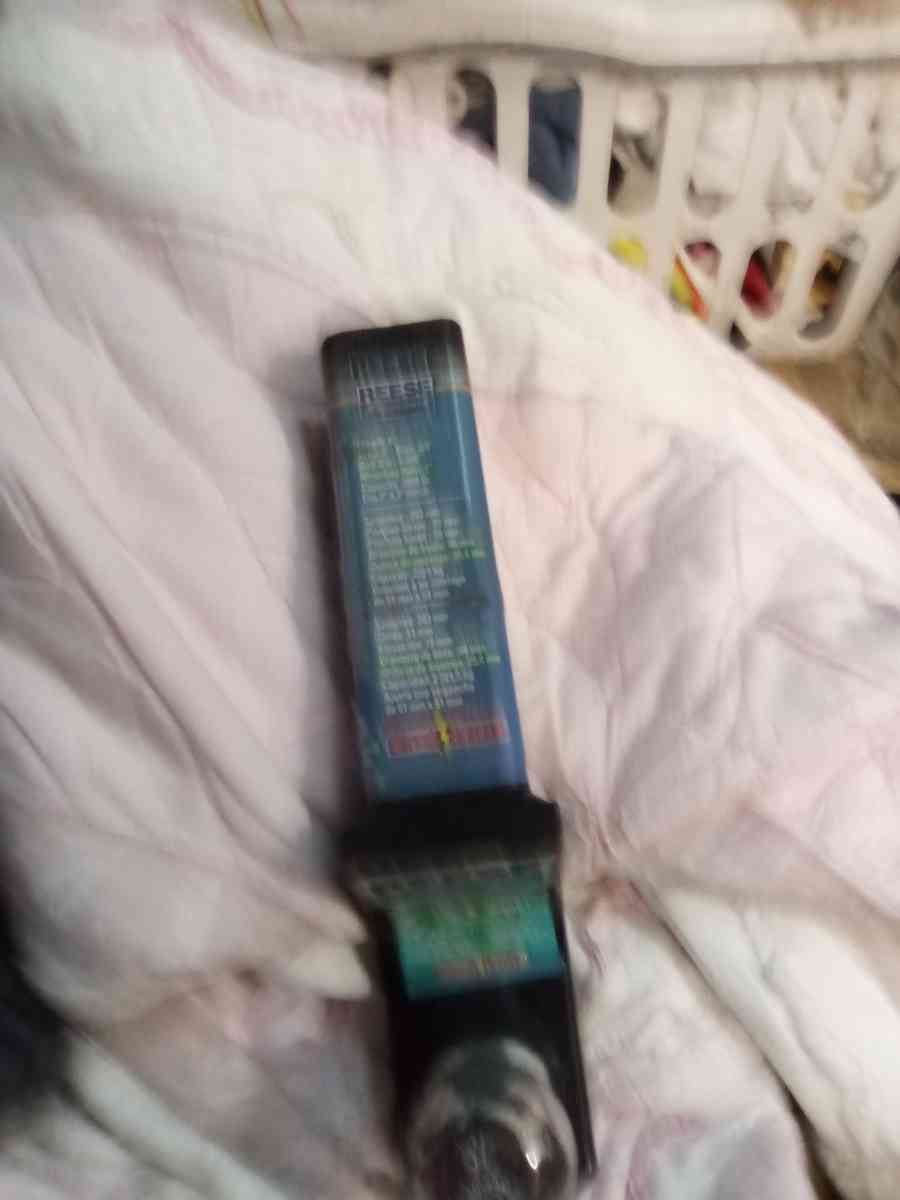 Reese trailer hitch 2in ball with it - Greenville, South Carolina