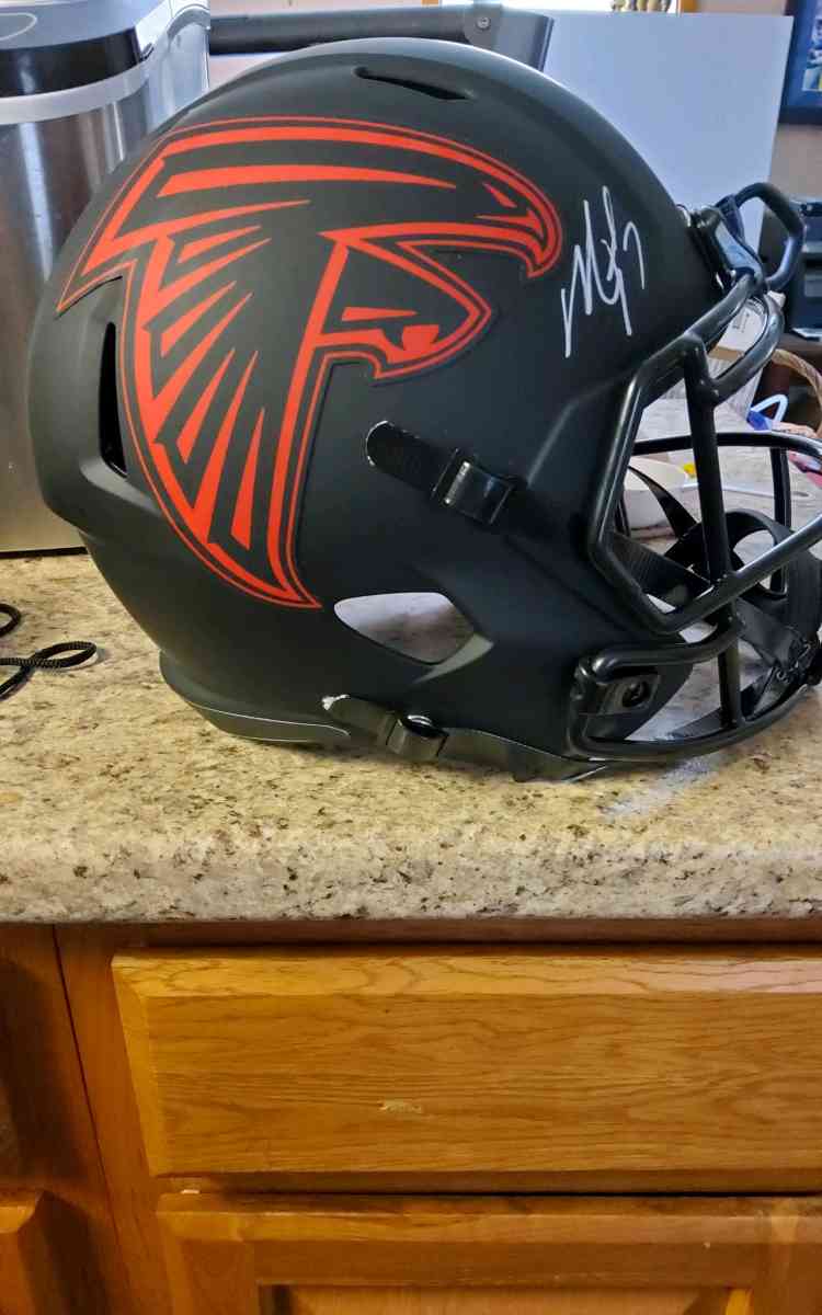 Michael Vick autographed replica Falcons Full Sized Helmet w - Auburn, New York - FleaMarketBay