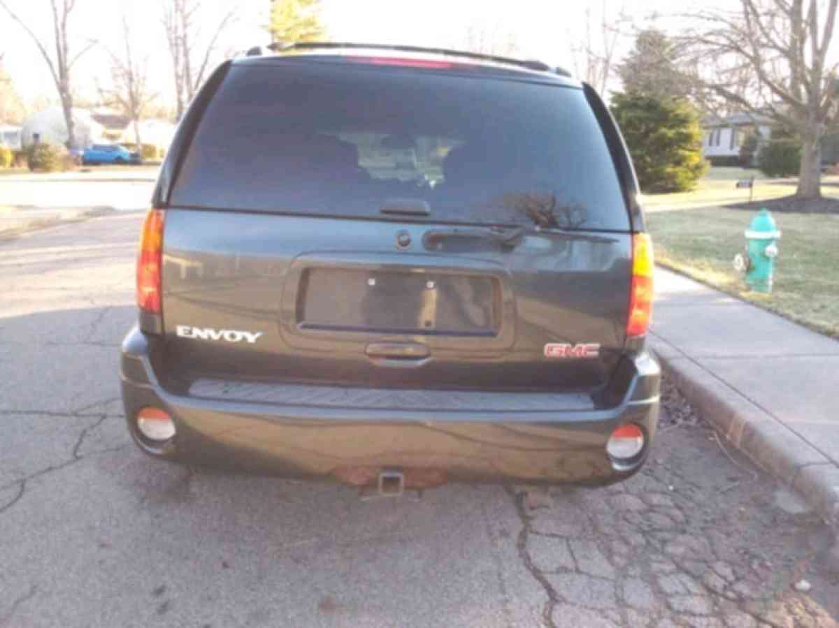 2005 GMC Envoy - Indianapolis, Indiana - FleaMarketBay