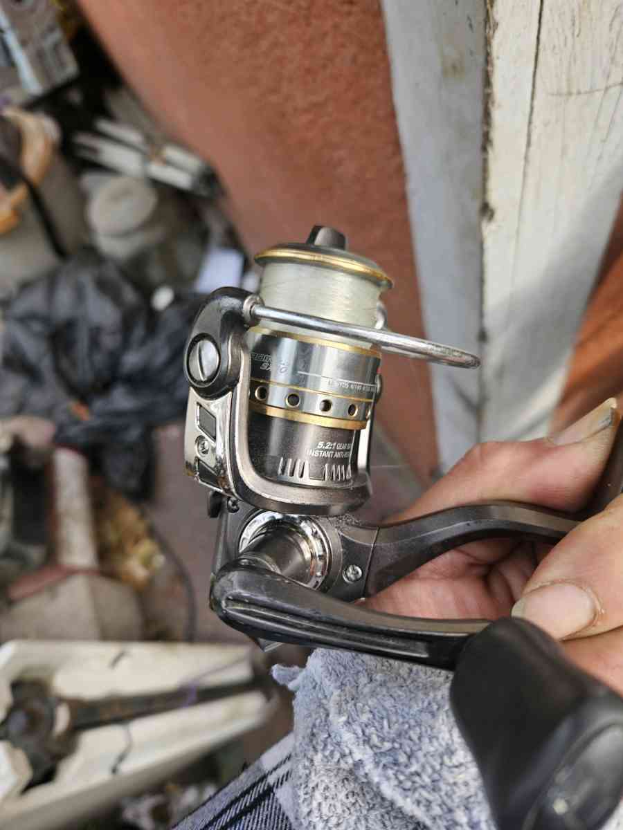 Abu Garcia Cardinal SX10 Fishing Reel - Long Beach, California - FleaMarketBay