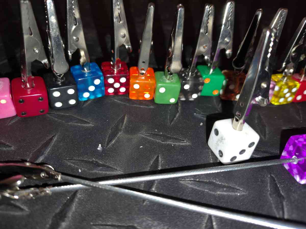 Dice Clips x1 10 or X2 15 bucks - University Place, Washington - FleaMarketBay
