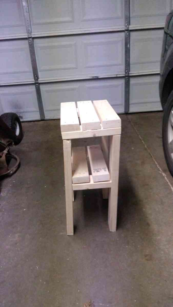 small stool solid wood - Greenville, South Carolina - FleaMarketBay