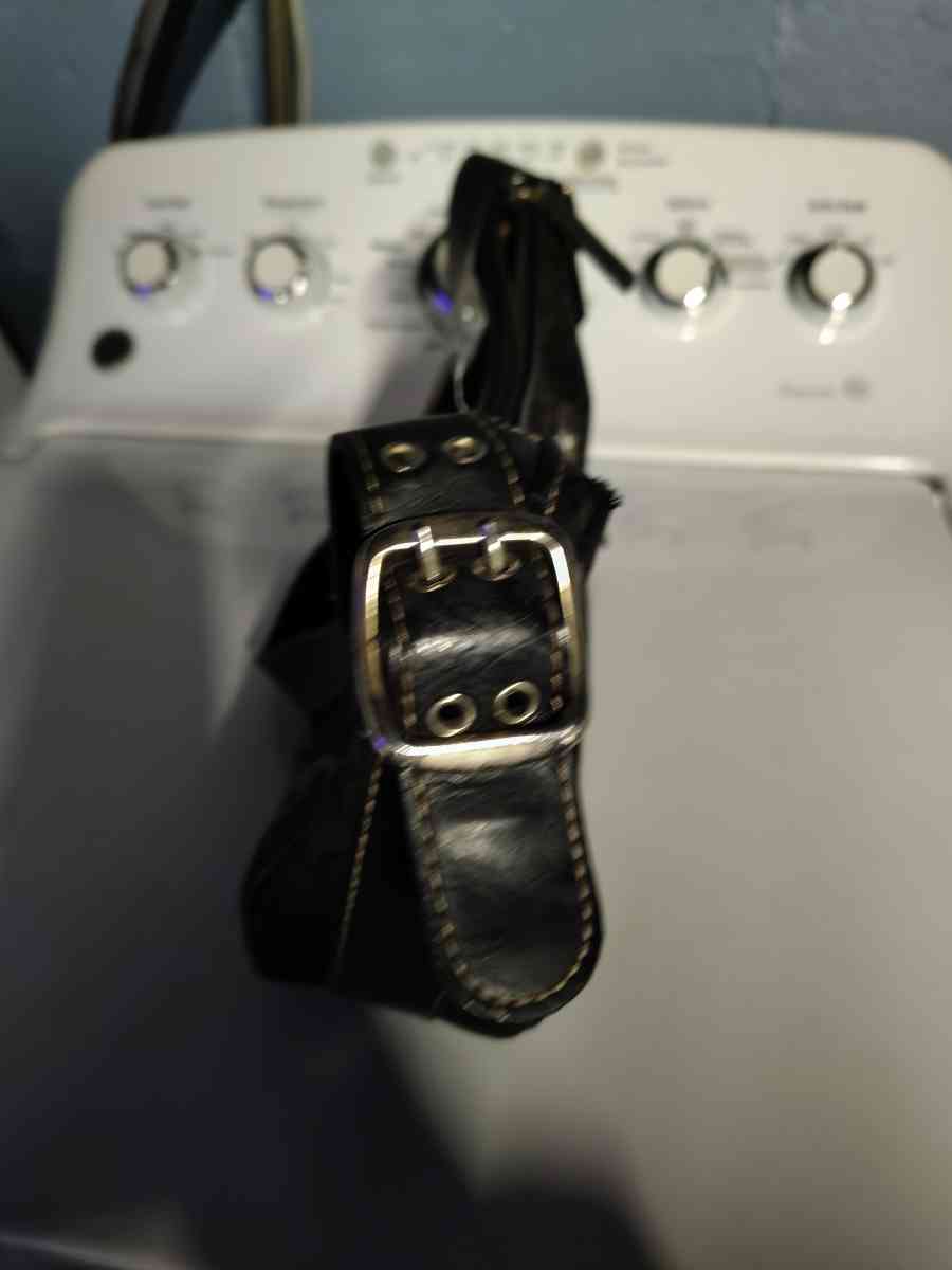 a black small purse Mine West - Alicia, Arkansas