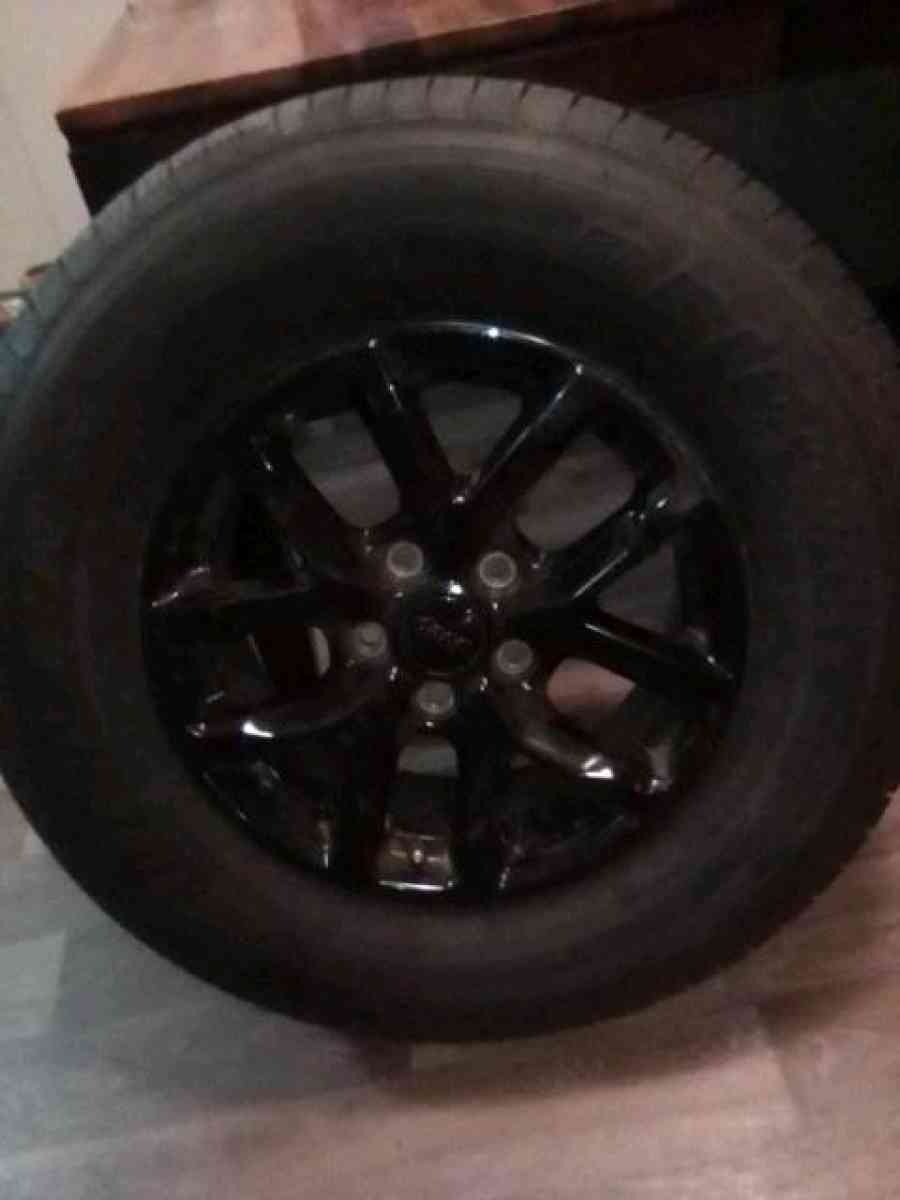 tires - Manchester, Tennessee - FleaMarketBay