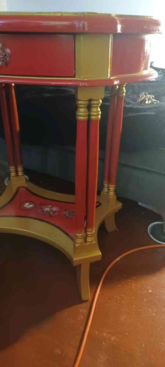 upcycled side table - El Monte, California - FleaMarketBay