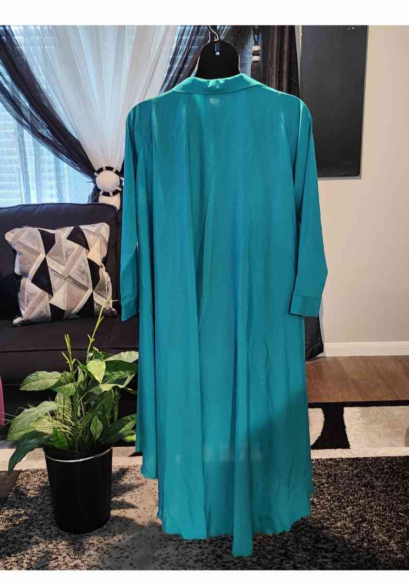 PLUS SIZE Relax Fit Top - San Antonio, Texas - FleaMarketBay