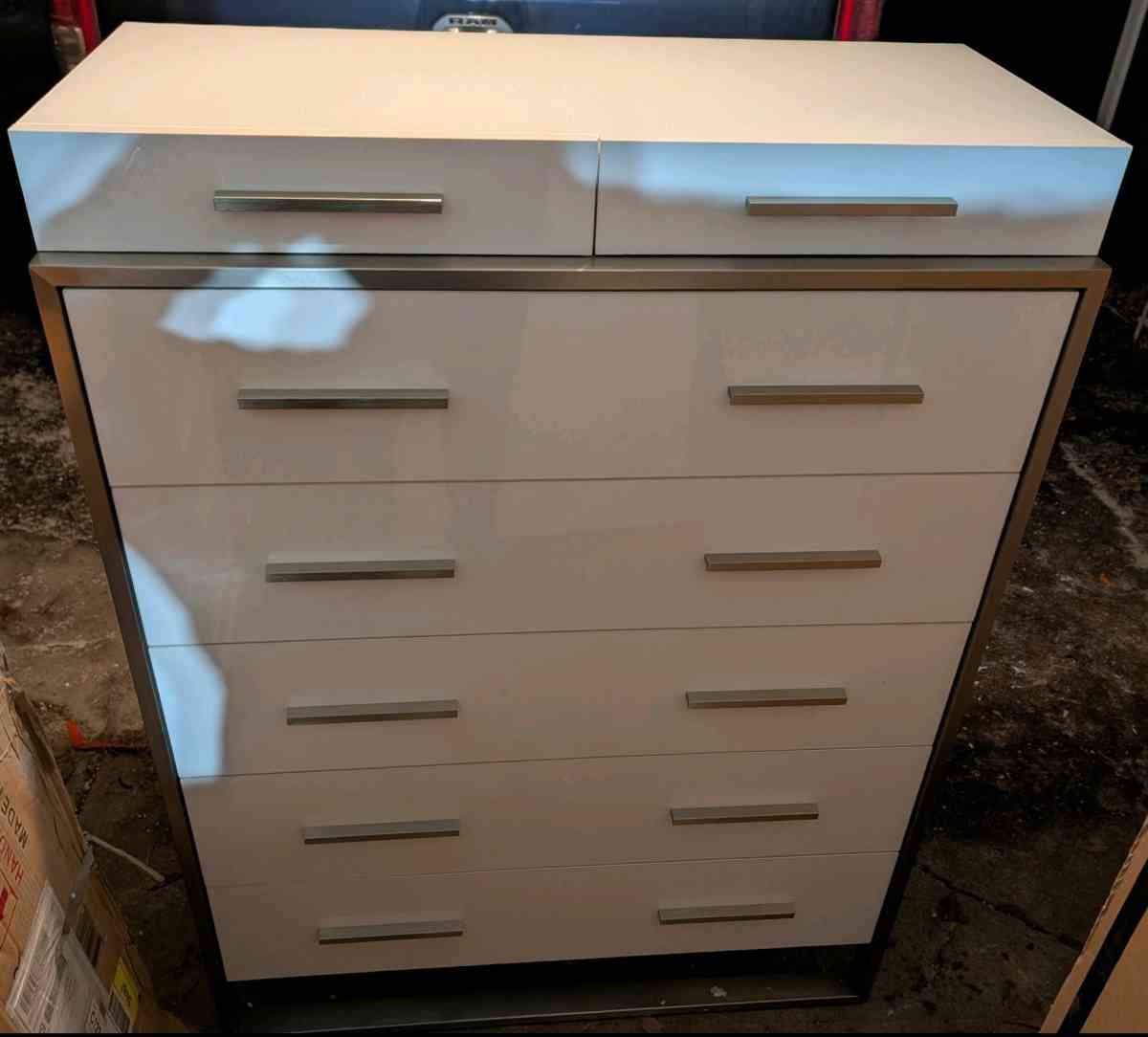 7 Drawer Michael Amini Chest - Richfield, Ohio - FleaMarketBay