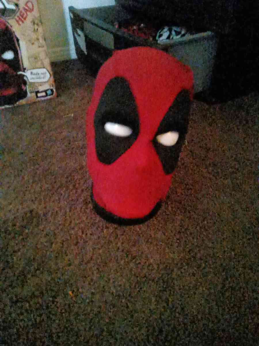 Deadpool interactive talking head - California City, California - FleaMarketBay