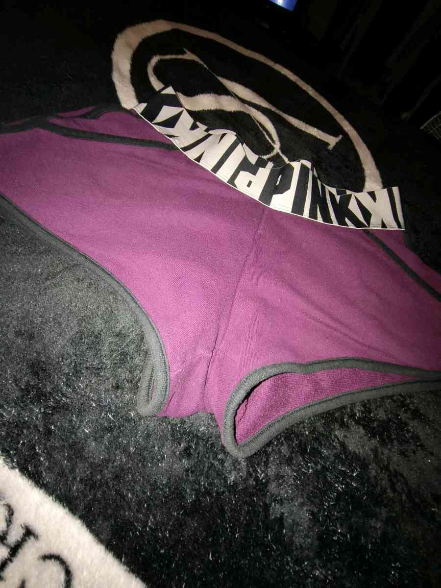 PINK shortss - Altoona, Pennsylvania