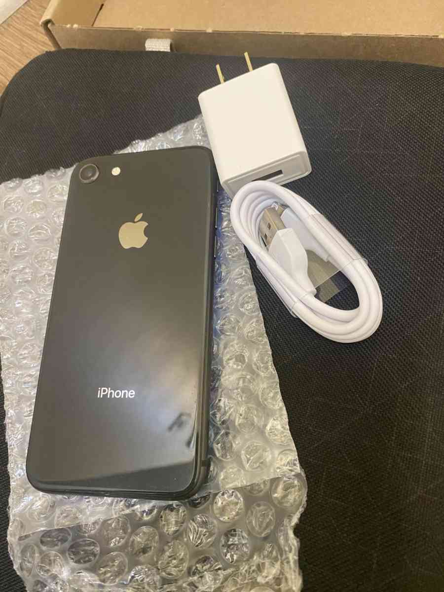apple iPhone 8 64GB unlocked - Albany, New York - FleaMarketBay