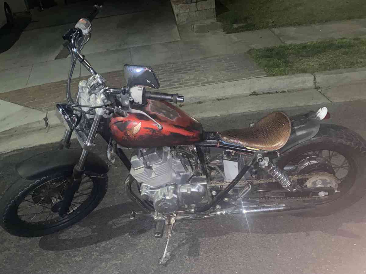 Motorcycle Honda Rebel 1985 950 Obo Fcfs - Madera, California - FleaMarketBay