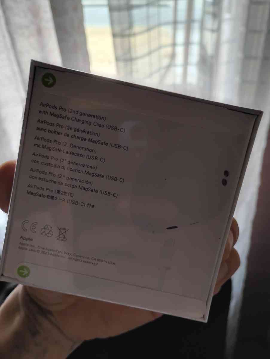 Apple Air Pods Pro 2 - Albuquerque, New Mexico - FleaMarketBay