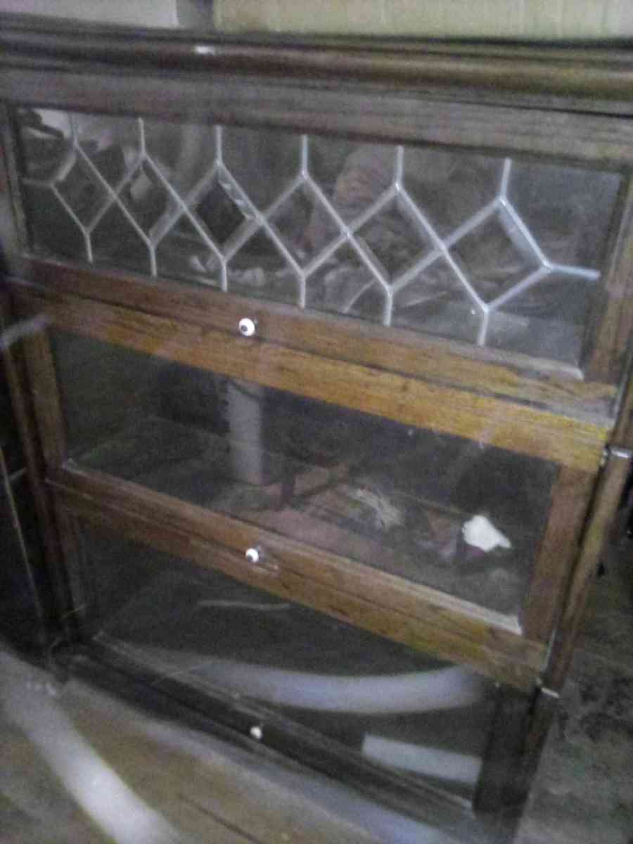 Wooden Glass Cabinet - Sacramento, California - FleaMarketBay