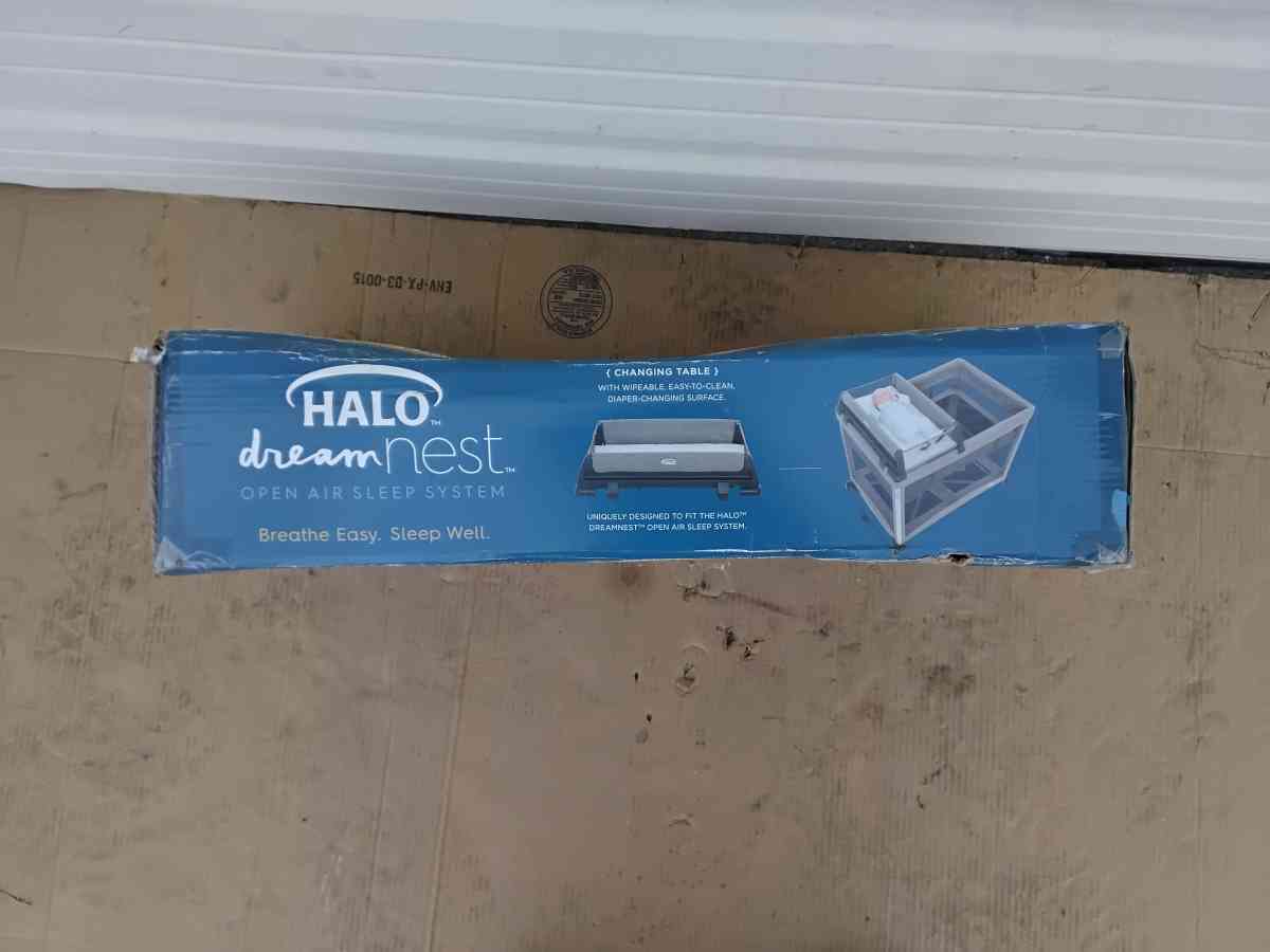 Nice Babys Halo Dream Nest Open Air Sleep System Brand New - Williamstown, New Jersey - FleaMarketBay