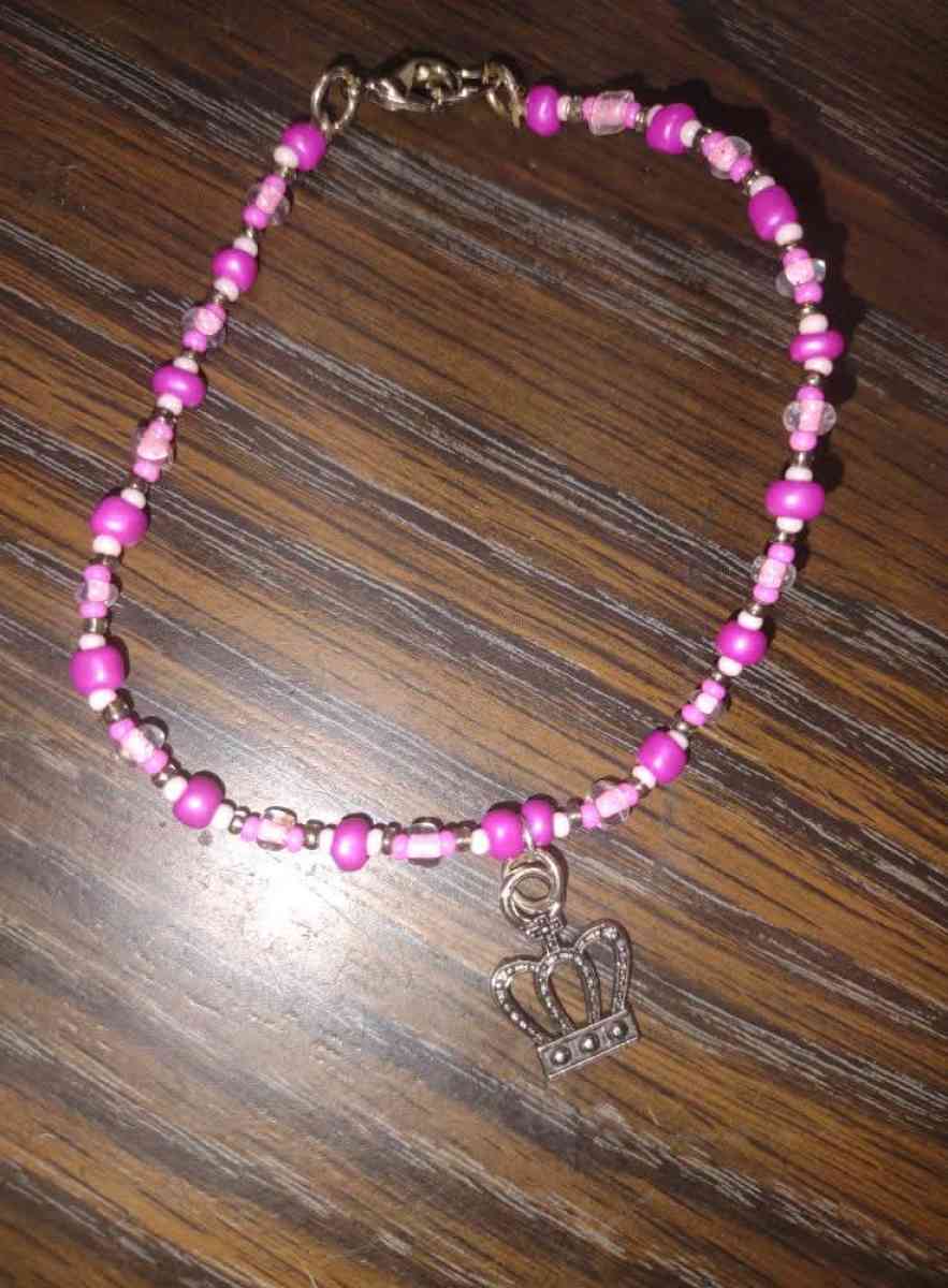 queen anklet - Detroit, Maine