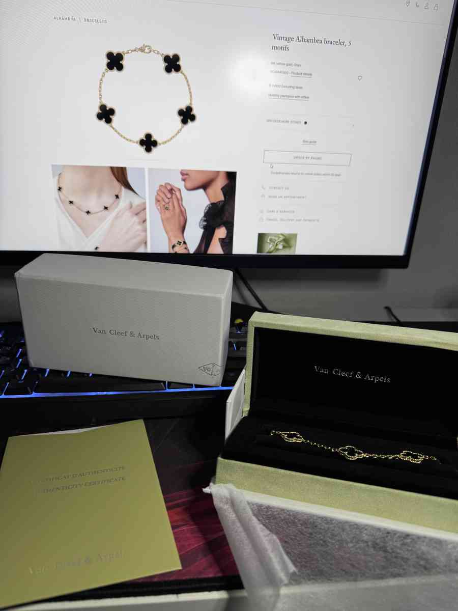 VCA Bracelet - Parker, Colorado - FleaMarketBay