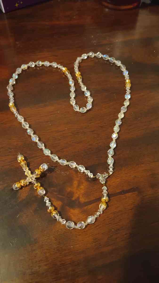 new rosary x 25  better price - Adelanto, California