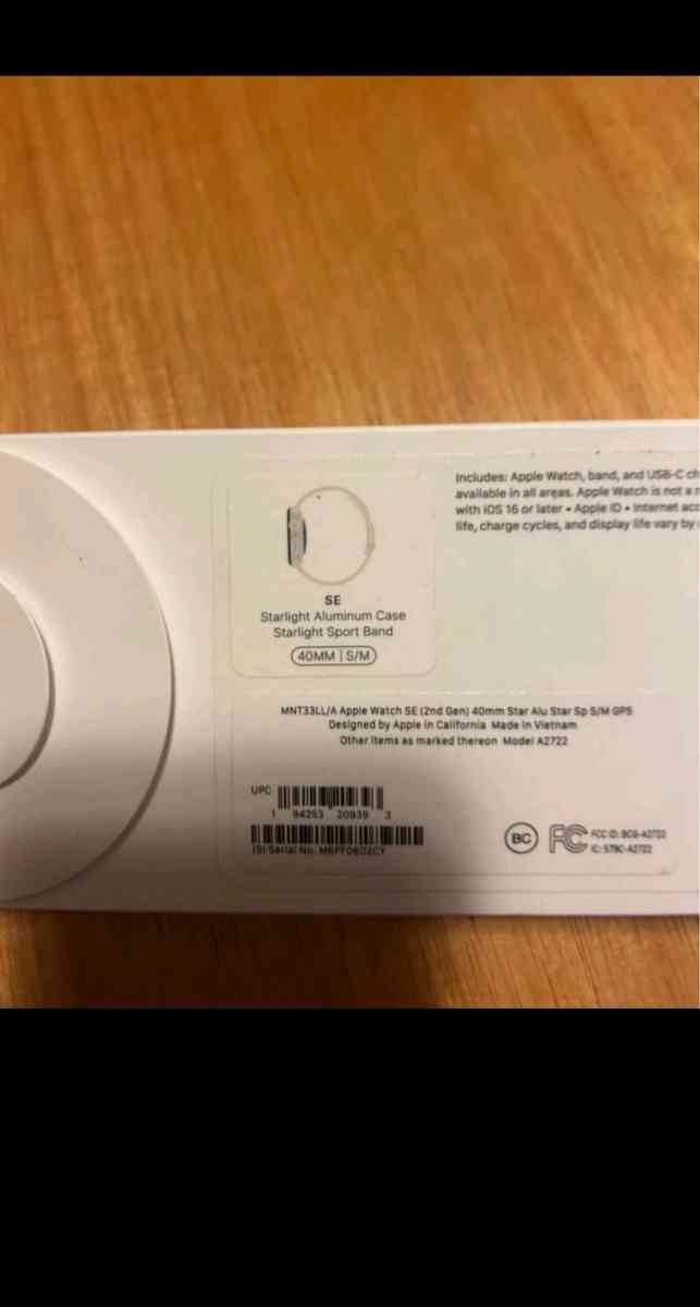 2nd Gen 40mm Apple Watch SE - Asheville, North Carolina - FleaMarketBay