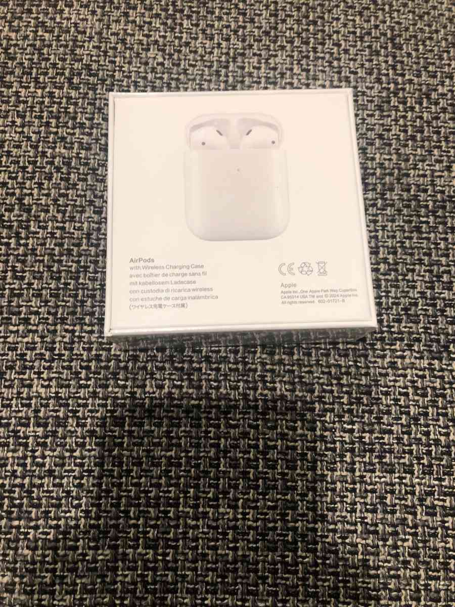 AirPod 2 - Boston, Massachusetts - FleaMarketBay