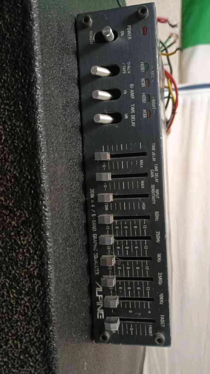 Alpine 3000 Equalizer Alpine Old School - Conroe, Texas