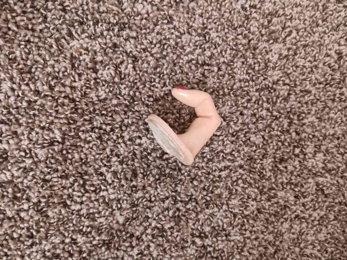 Finger hook adhesive - Clinton, Missouri