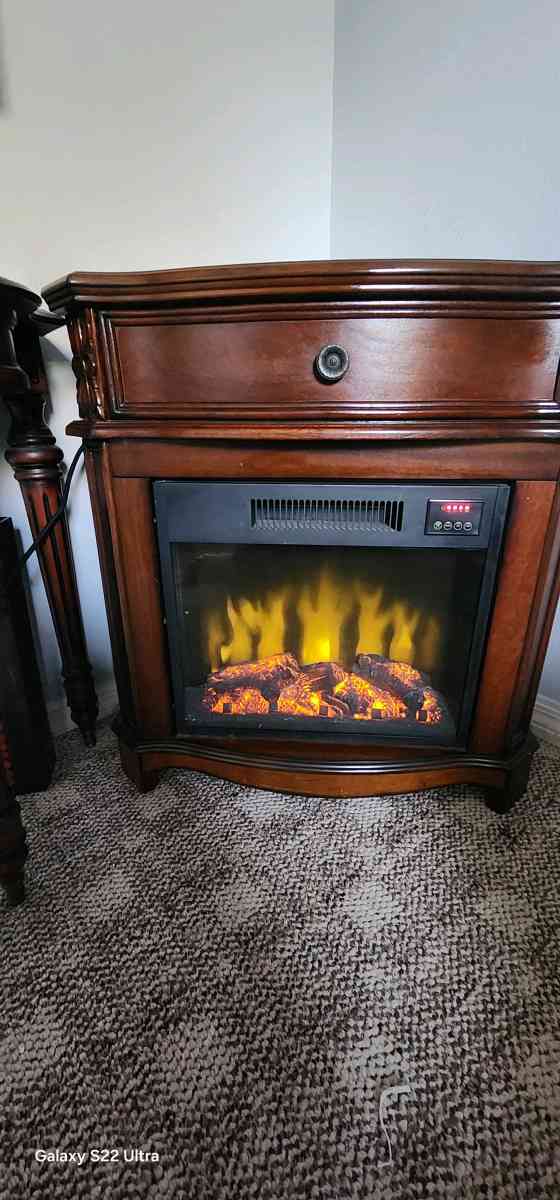 Electric fireplace - Port Richey, Florida - FleaMarketBay