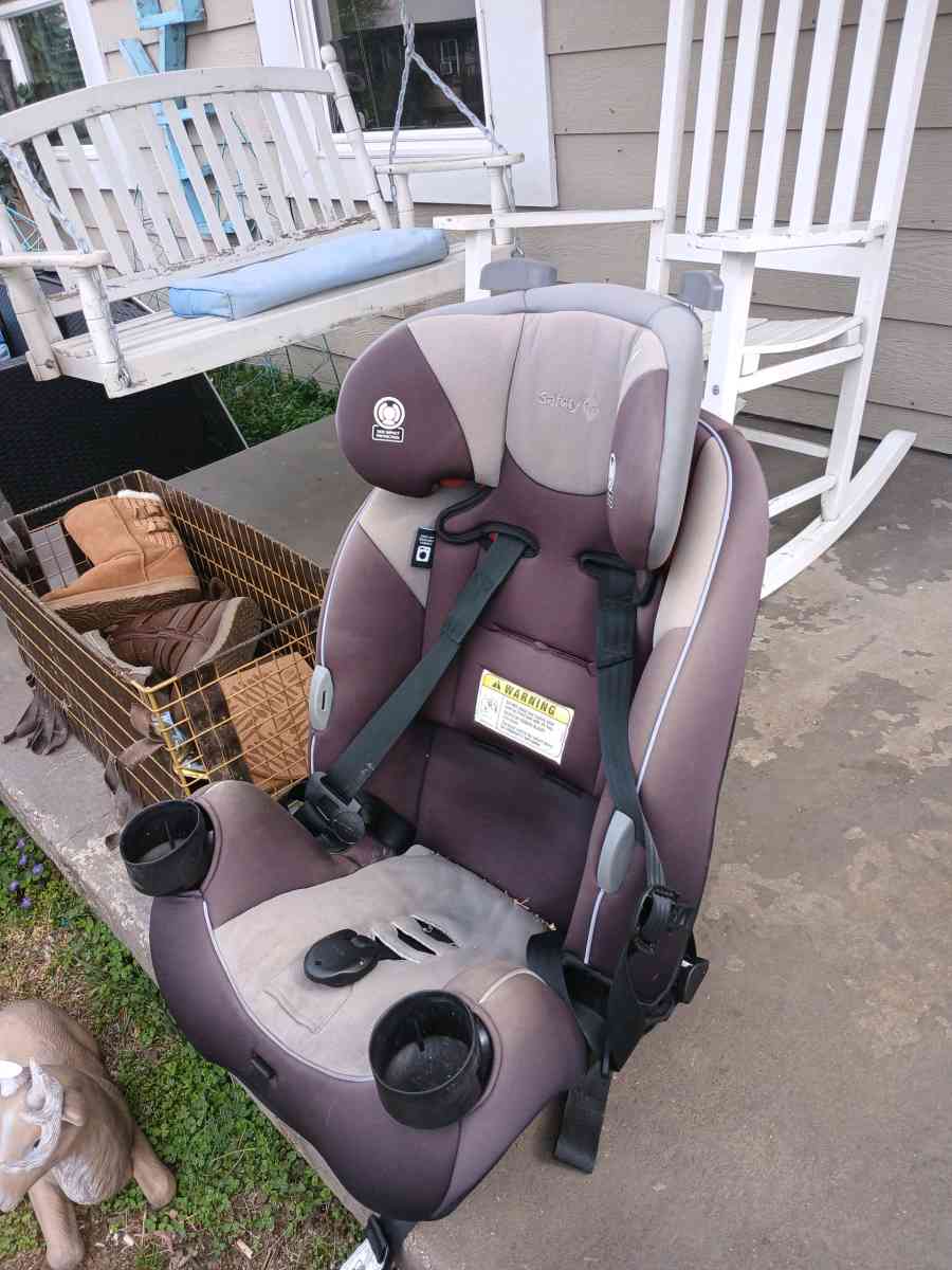 car seat - Glasgow, Kentucky - FleaMarketBay