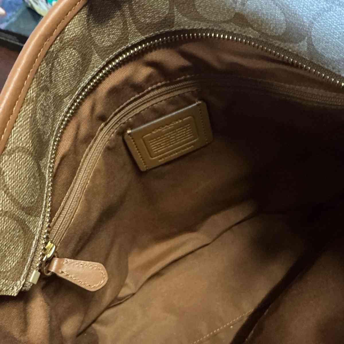 luxury designer coach hand bag - Nashville, Indiana - FleaMarketBay