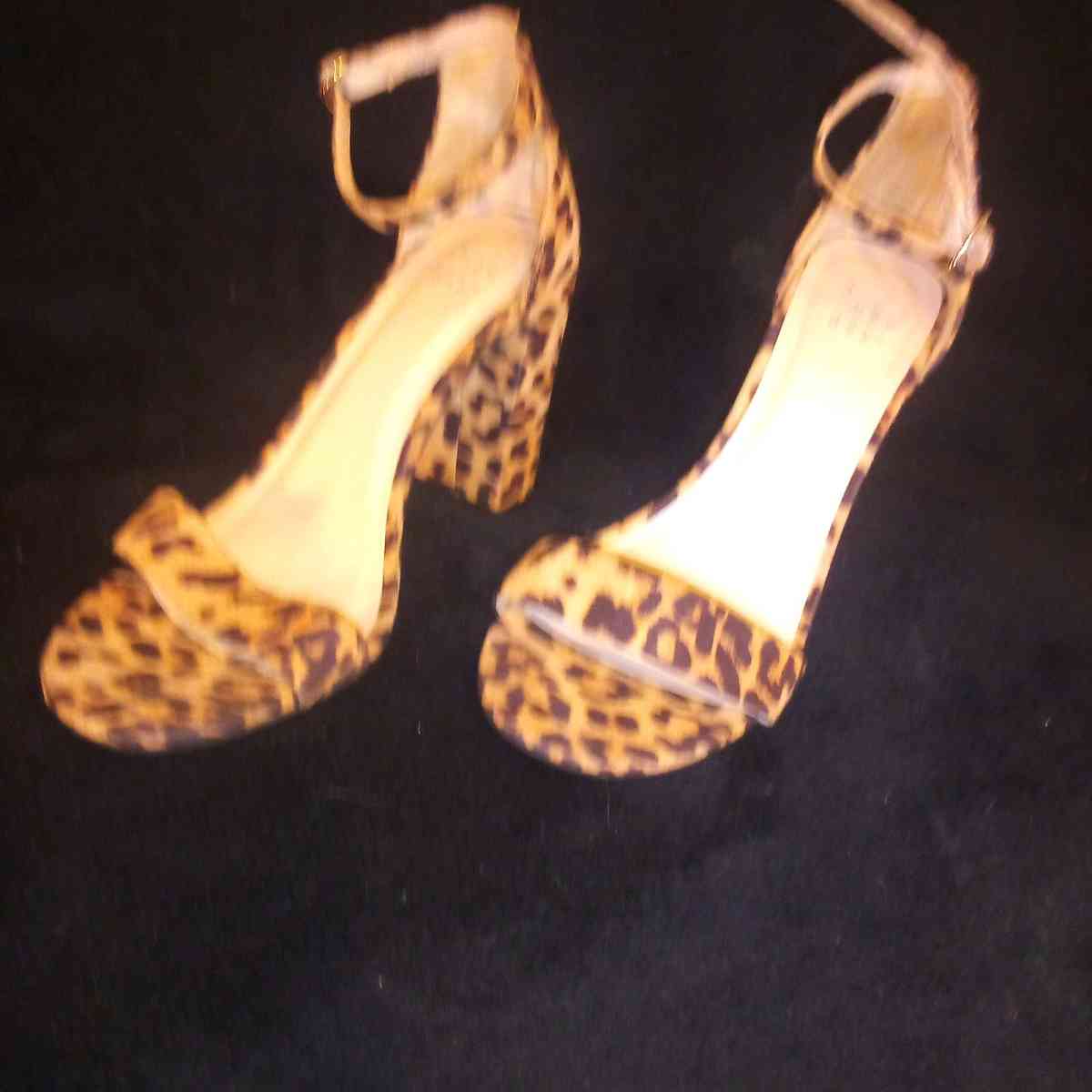 A New Day Size 7 and a half - Columbia, Pennsylvania - FleaMarketBay