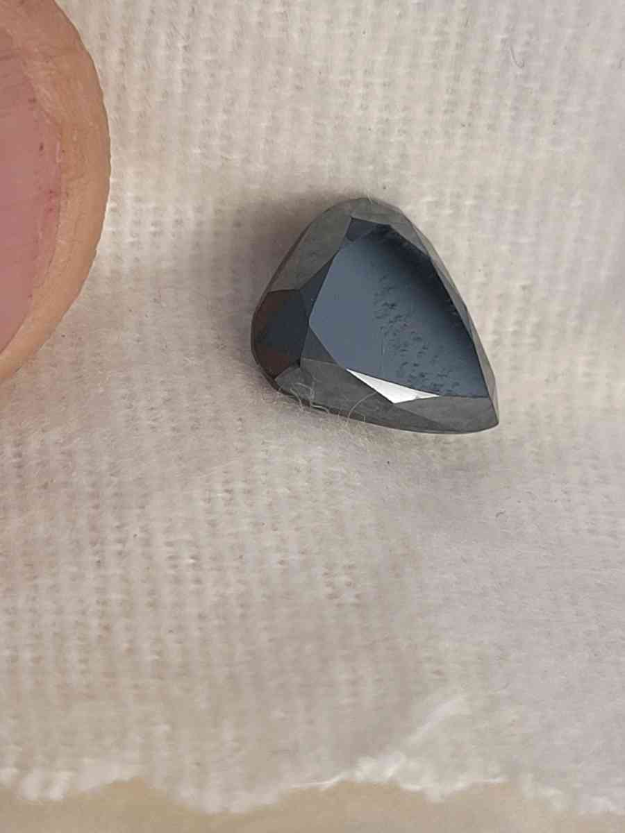 a nicely cut pearshaped black diamond - Fort Worth, Texas - FleaMarketBay