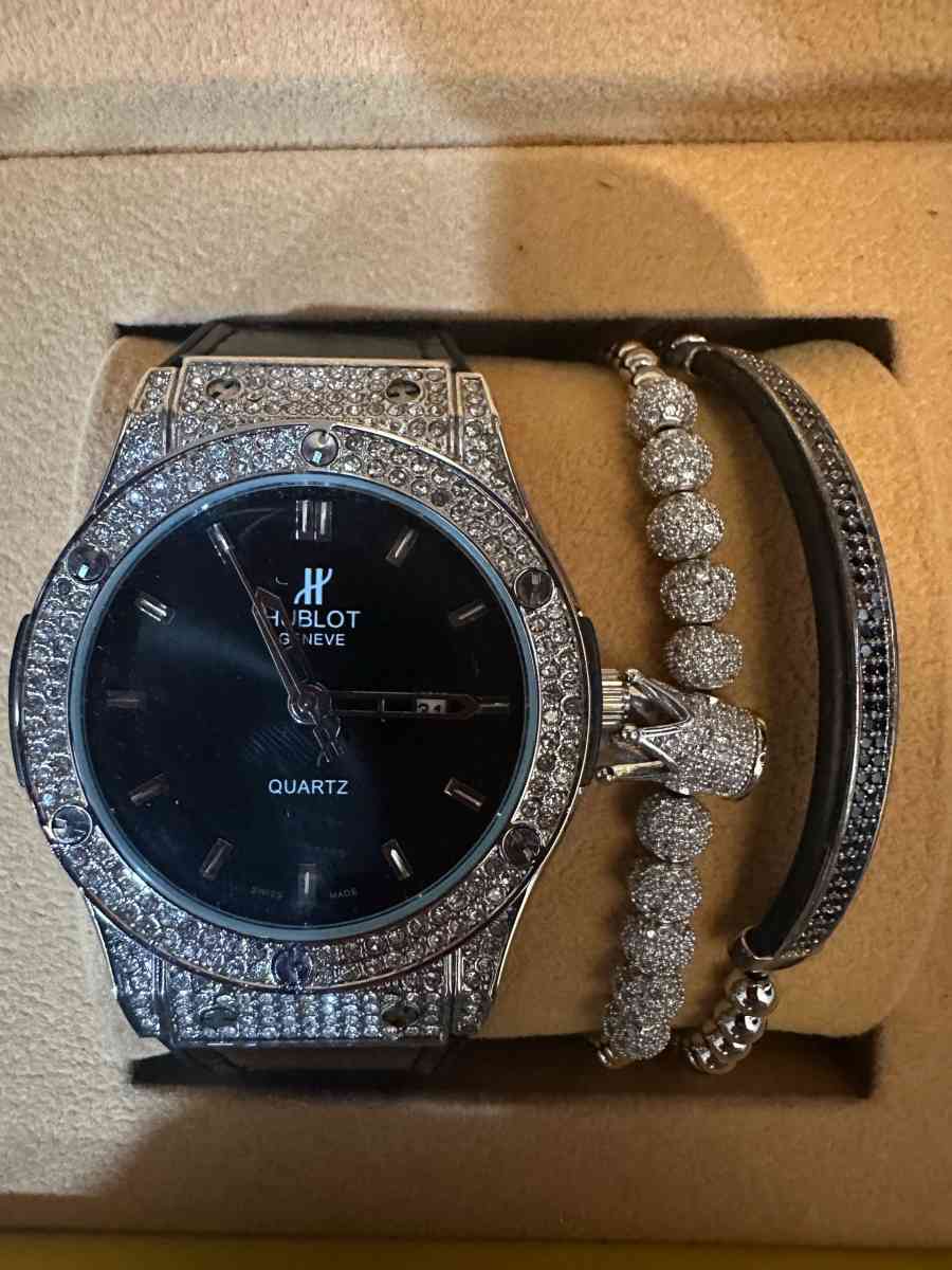 watch - Burlington, New Jersey - FleaMarketBay