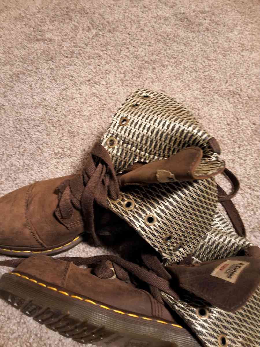 Dr Martins Womens Industrial Boot With safety toe - Seattle, Washington - FleaMarketBay