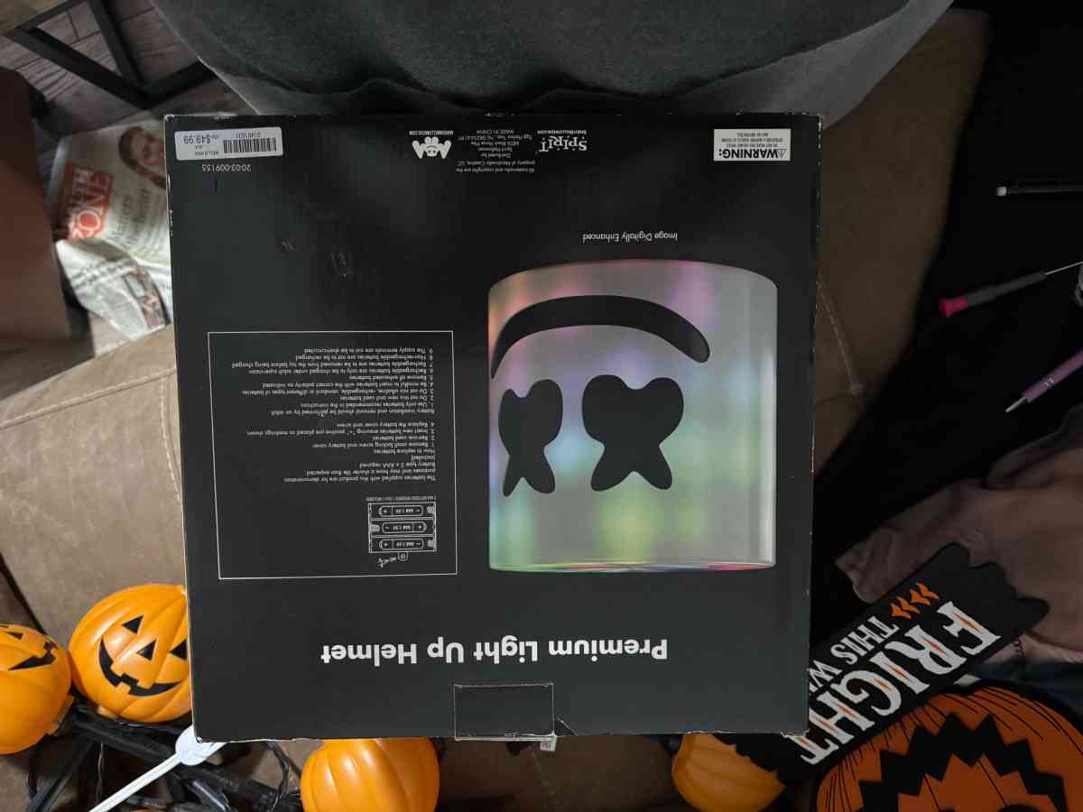 Marshmallow light up helmet costume - Cameron, Texas - FleaMarketBay