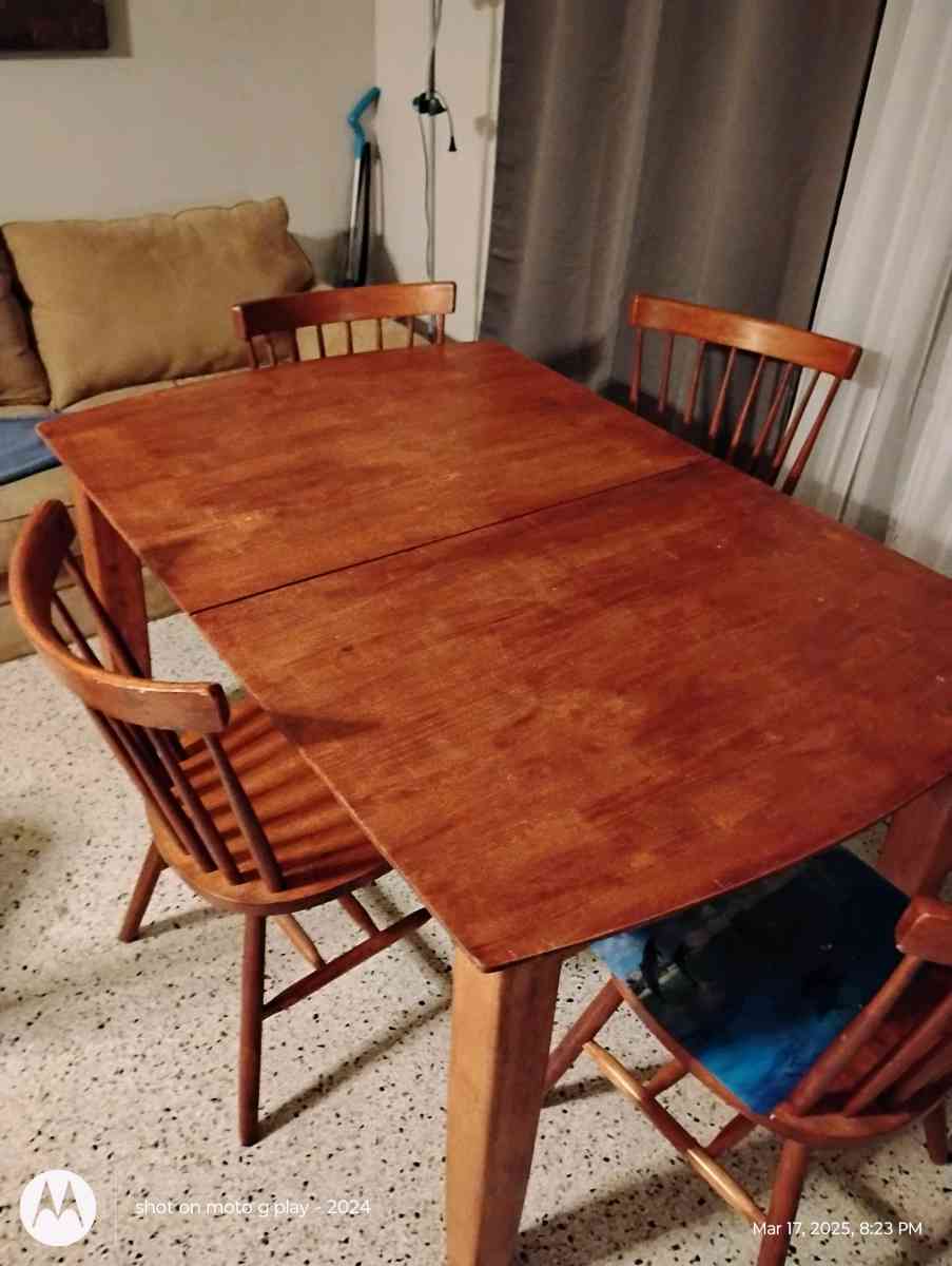 dining room table for chairs - Spring Hill, Florida
