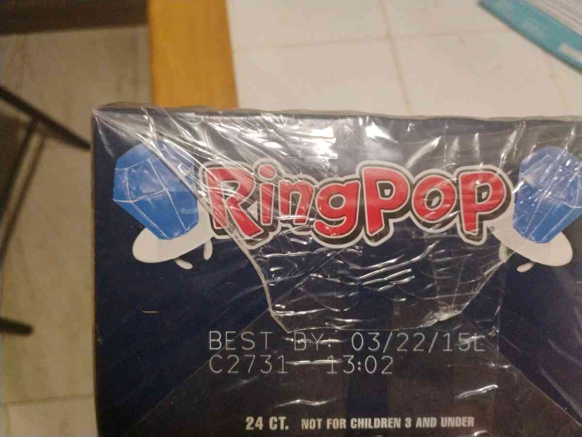 Yankees Ring Pop 2405 OZ 14g Pops NervWT 12 OZ - Millville, New Jersey - FleaMarketBay