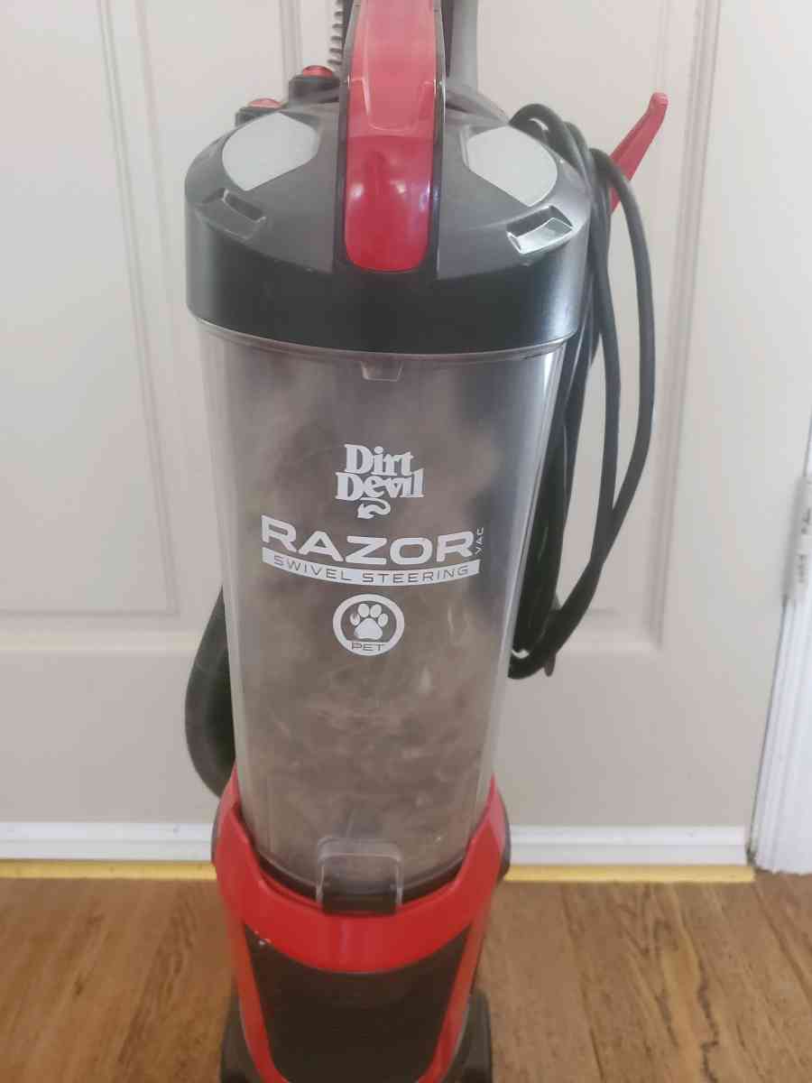 Dirt Devil  Razor Canister Vacuum  Multi Surface  Pets